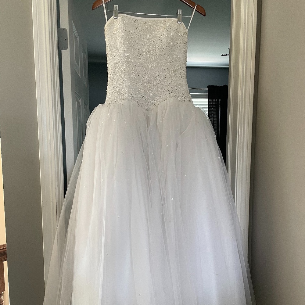Wedding dress